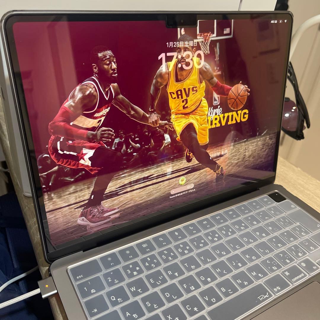 MacBook本体 Apple MacBook Air (M2, 2022)