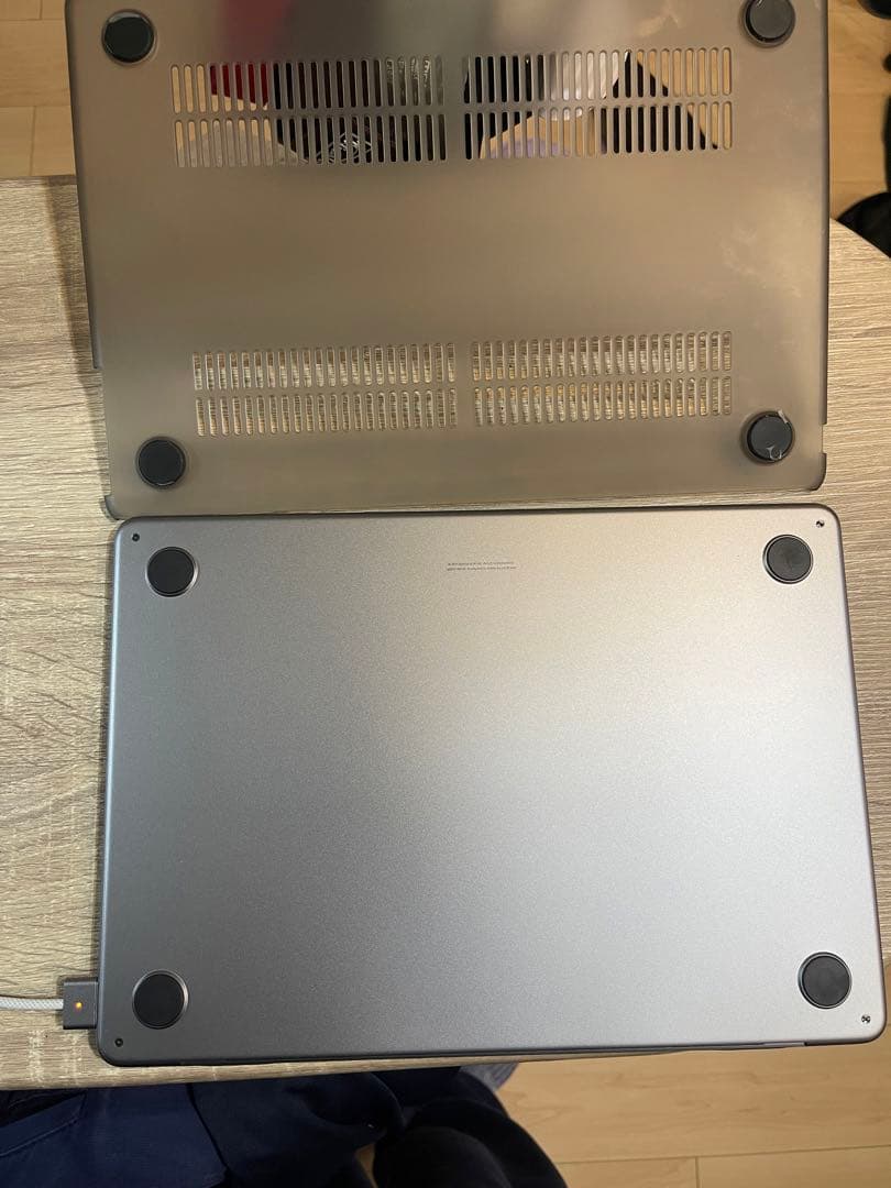 MacBook本体 Apple MacBook Air (M2, 2022)