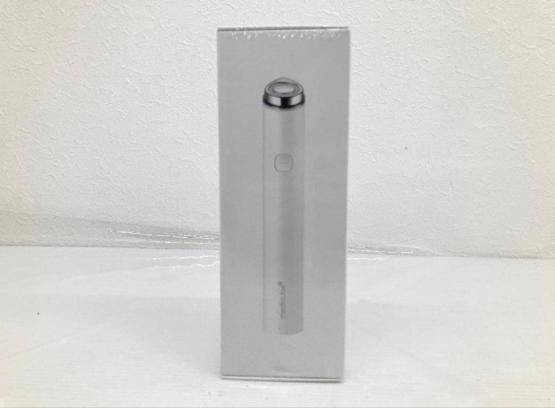 メディキューブ　AGE-R ブースタープロミニプラス　ホワイト　公式