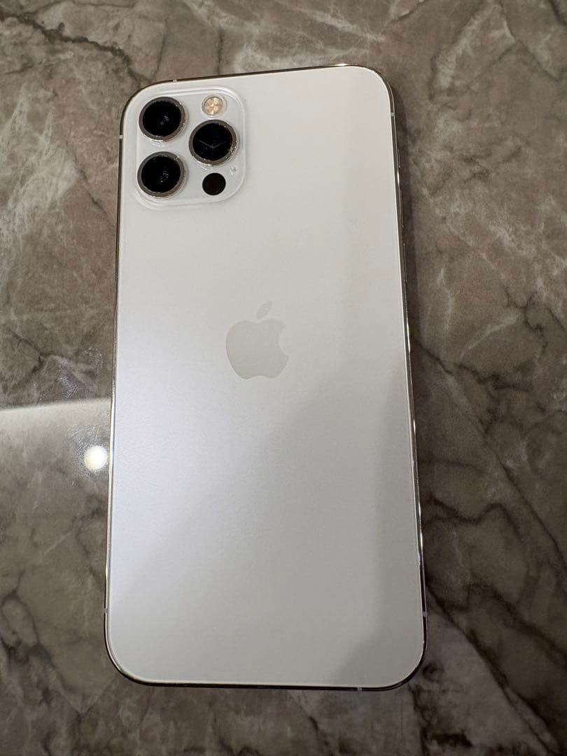 Apple iPhone 12 Pro シルバー本体 128GB