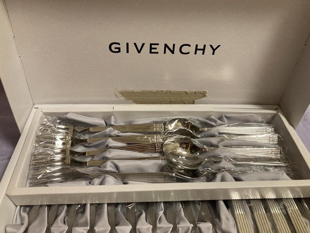 GIVENCHY ジバンシィ ディナーカトラリーセット 25ピース