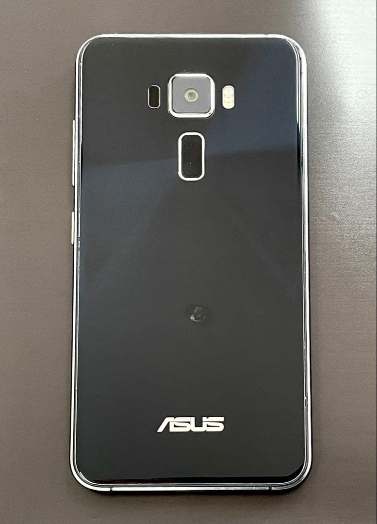 ほぼ新品‼️ZenFone3 SIMフリー32GB+バッテリー新品+ガラス