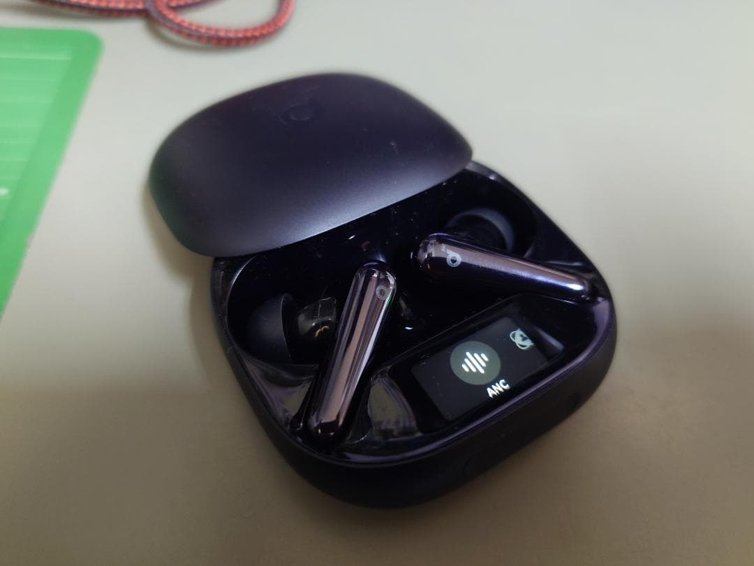 (左若干弱)soundcore liberty 4 pro ブラック 中古美品