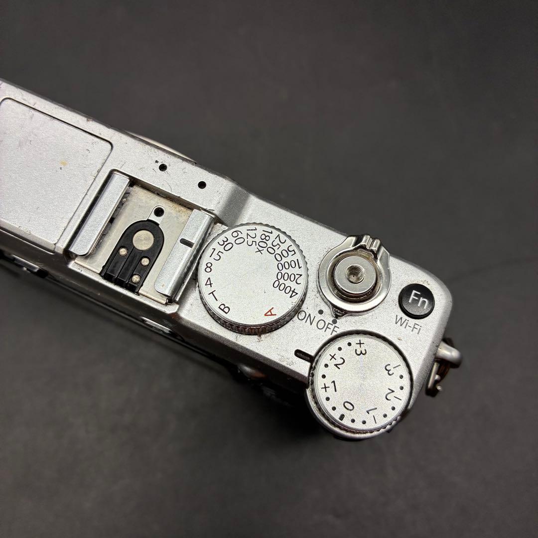 【動作確認済み】Fujifilm X-E2 ボディ　ミラーレス一眼カメラ