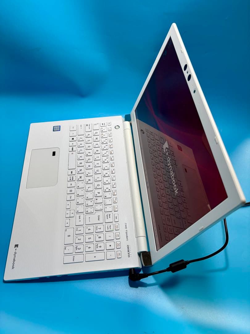 東芝 dynabook AZ65/GW i7 8550U SSD 2TB