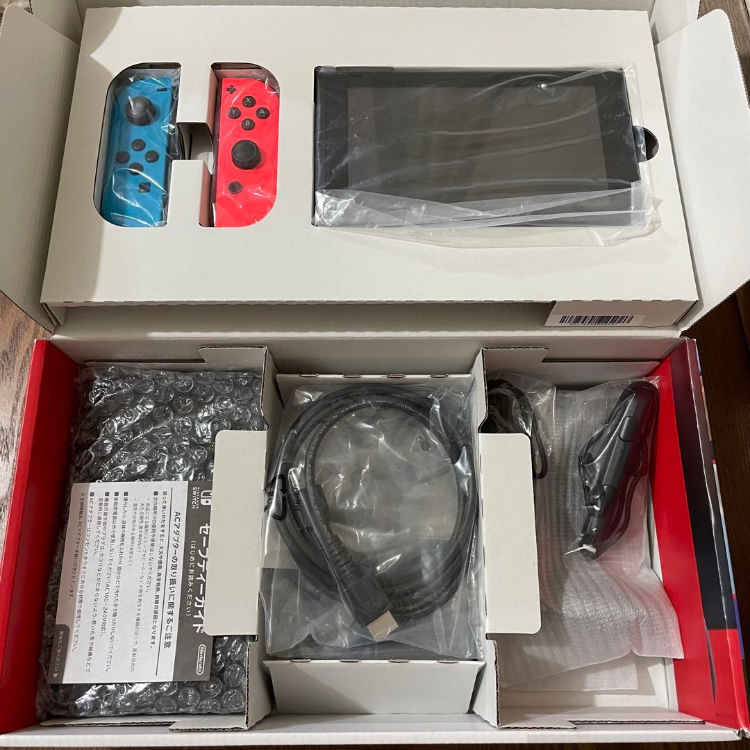 【美品】Nintendo Switch 本体 青/赤 ジョイコン付き