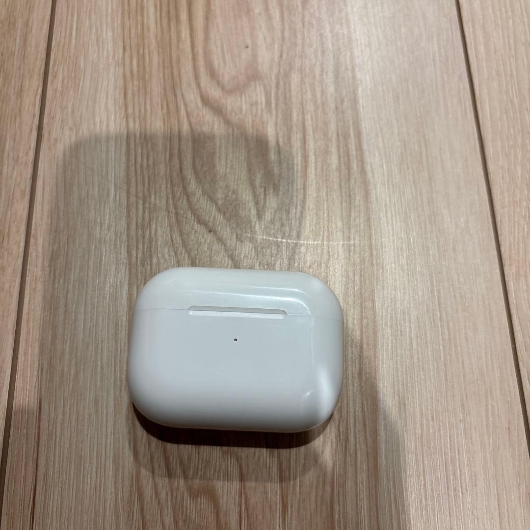 AirPods本体 受電ケース付き　箱無し