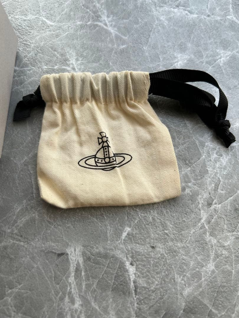 Vivienne Westwood シルバー ピアス(両耳用)