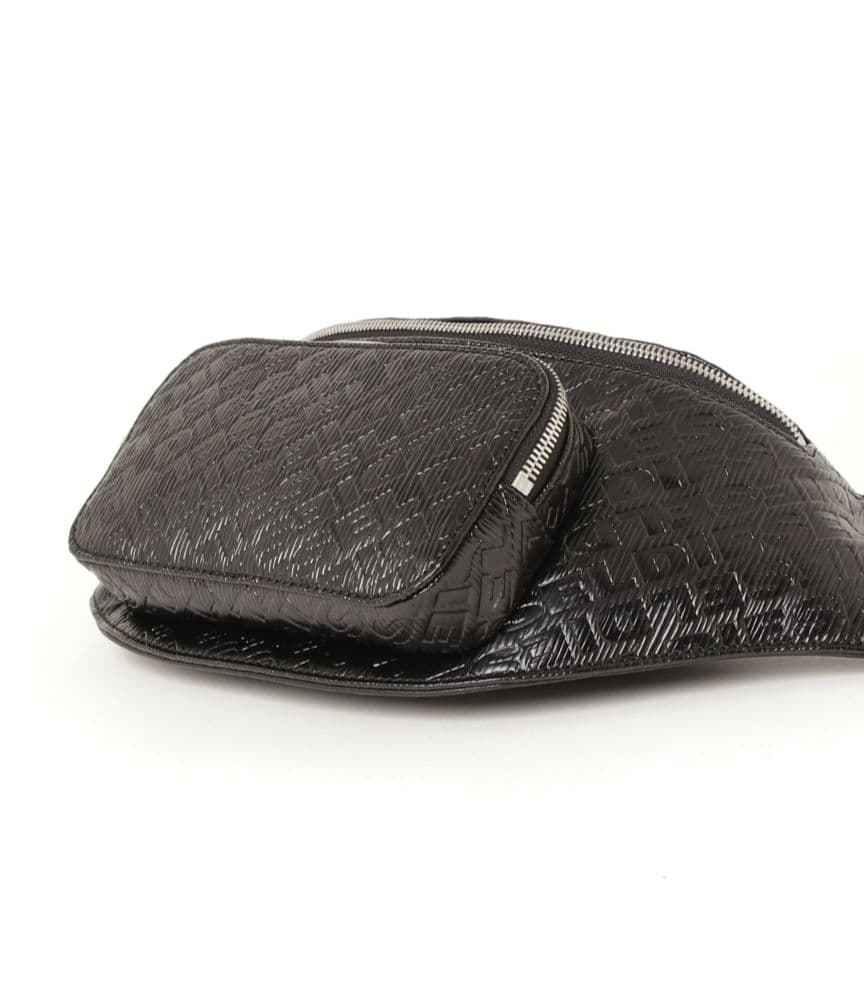 DIESEL　黒 ボディバッグ・ウエストポーチ