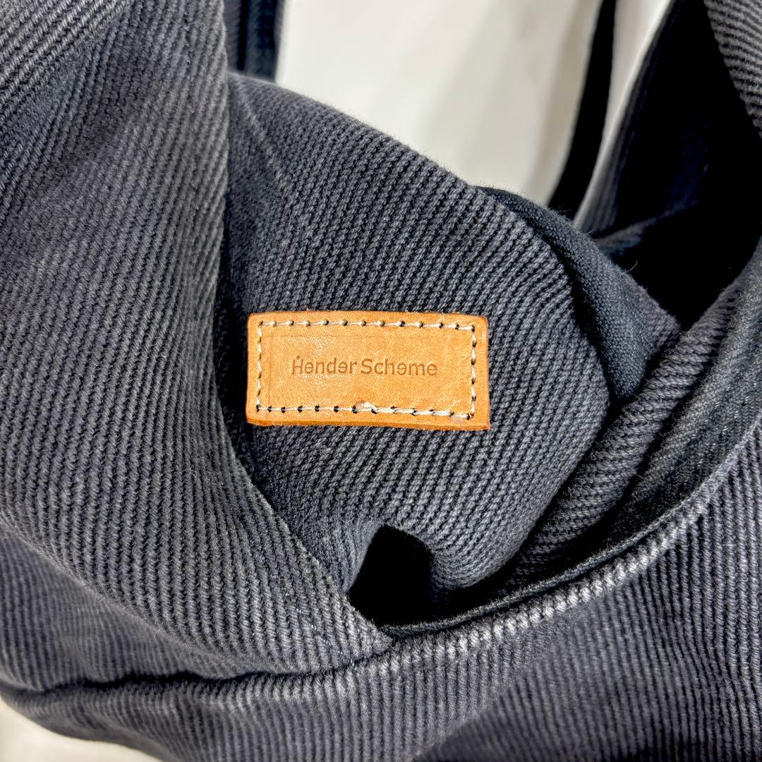 Hender Scheme バック