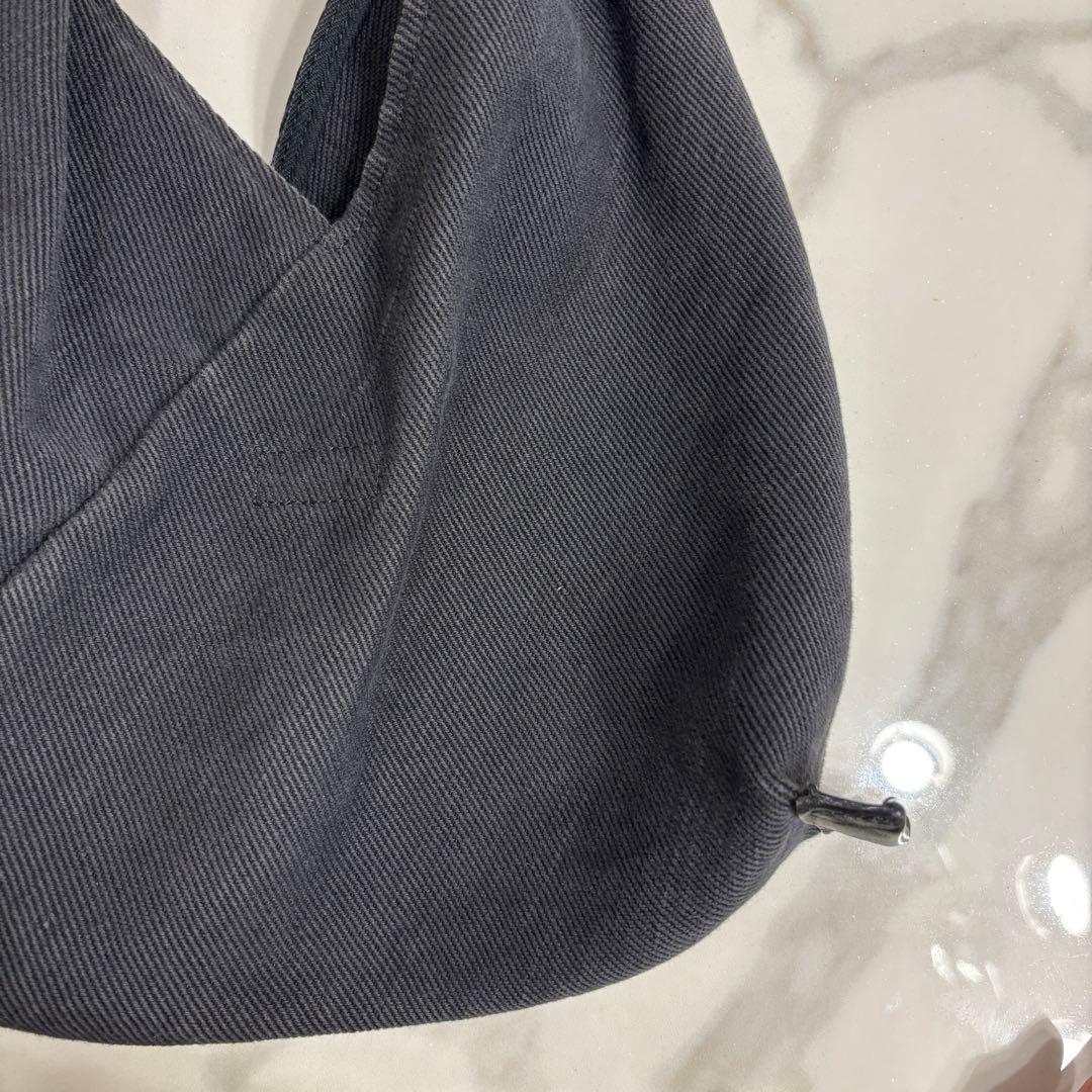 Hender Scheme バック