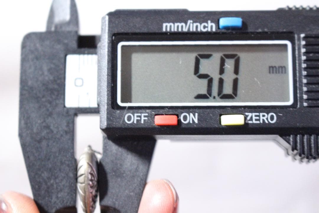 30s　スウィートハートジュエリー 　唐草 古着　渦巻　チャーム 波　NAVY