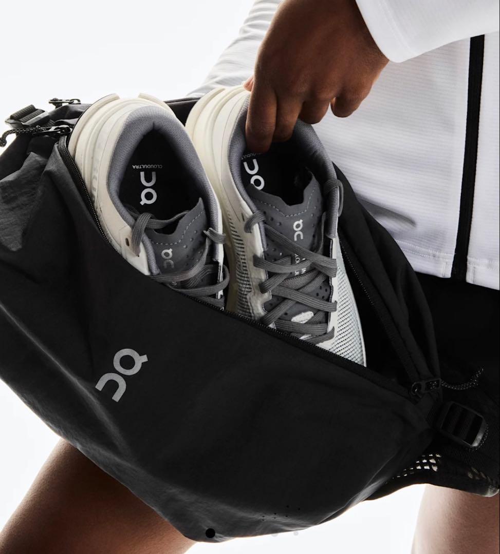 バッグ Sling Pack 9L