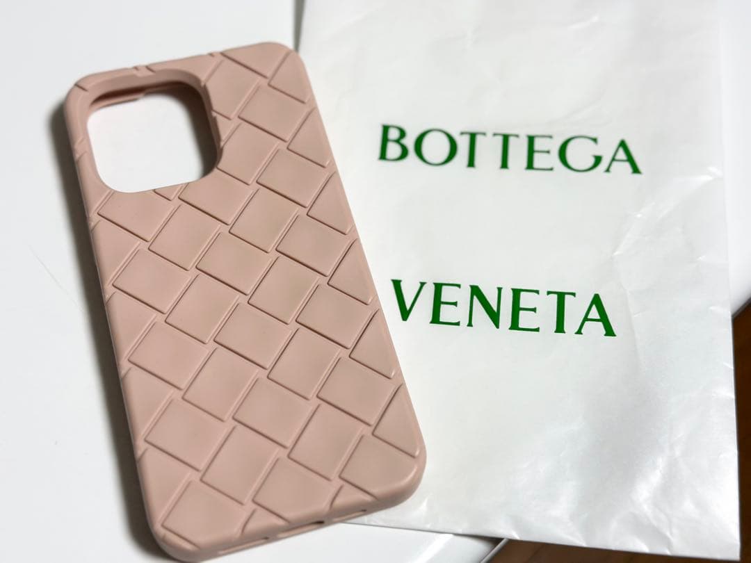 BOTTEGA VENETA ベージュ ソフトケース