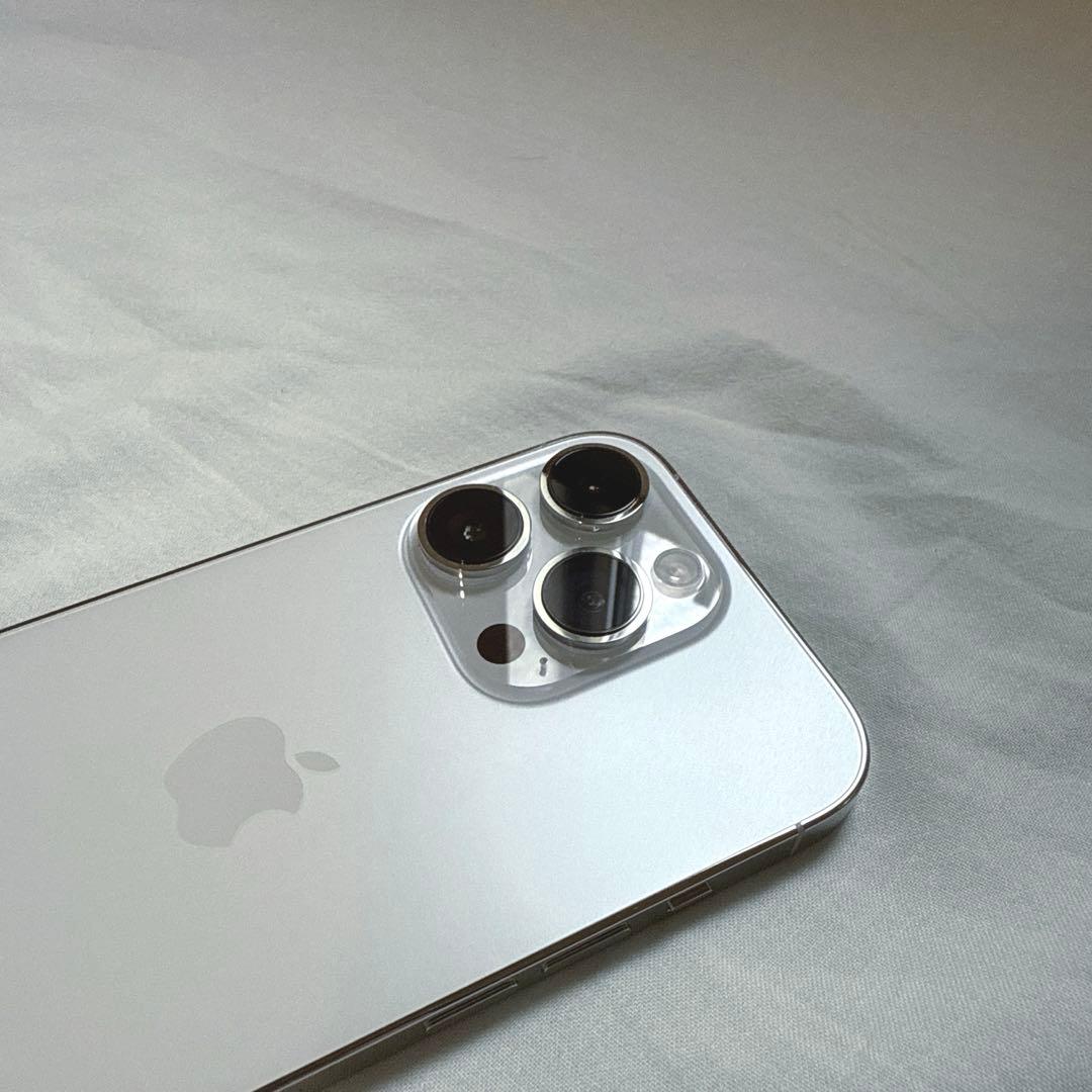 【美品】iPhone 14 Pro 256GB シルバー SIMフリー 本体のみ