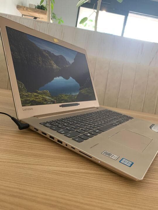 Lenovo ideapad520 i5-8250U 8GB 15.6型