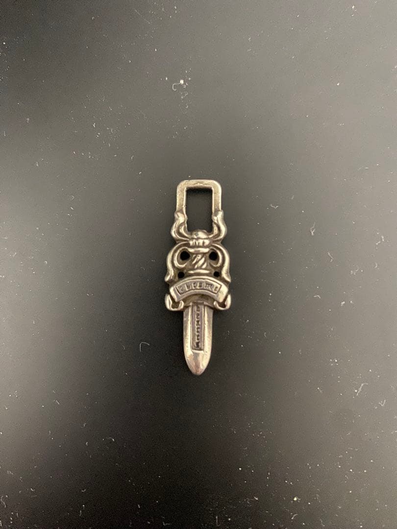 【インボイスコピー】クロムハーツ ダガーチャーム