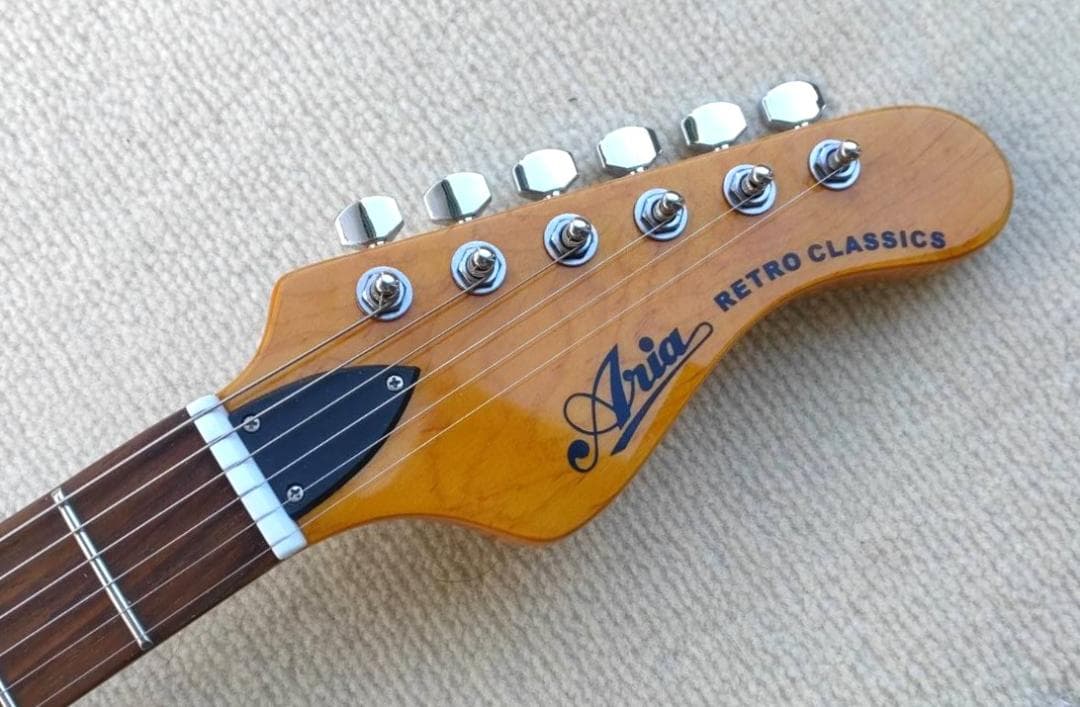 ✨未使用✨ARIA ビザールギター RETRO 1532J