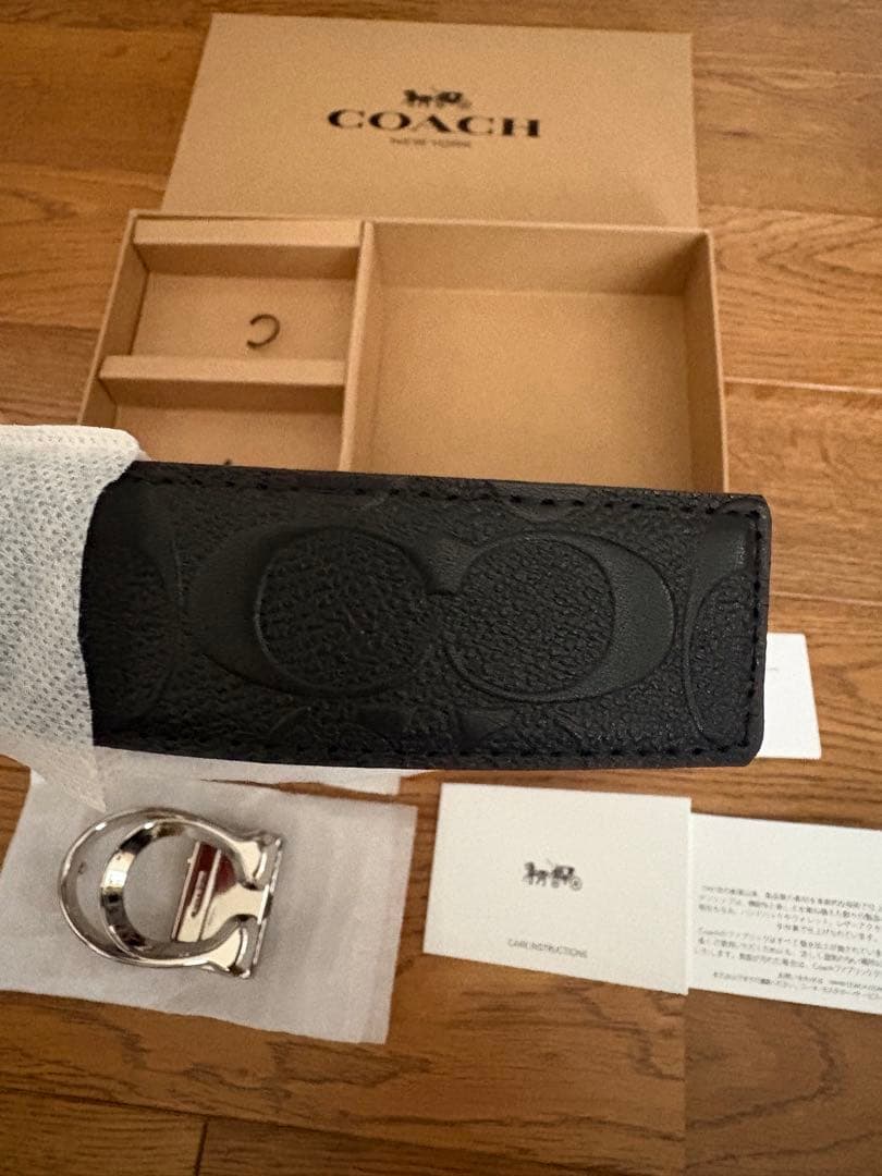 コーチ　新品　未使用　リバーシブル　 バックル回転　シグネチャー ベルト
