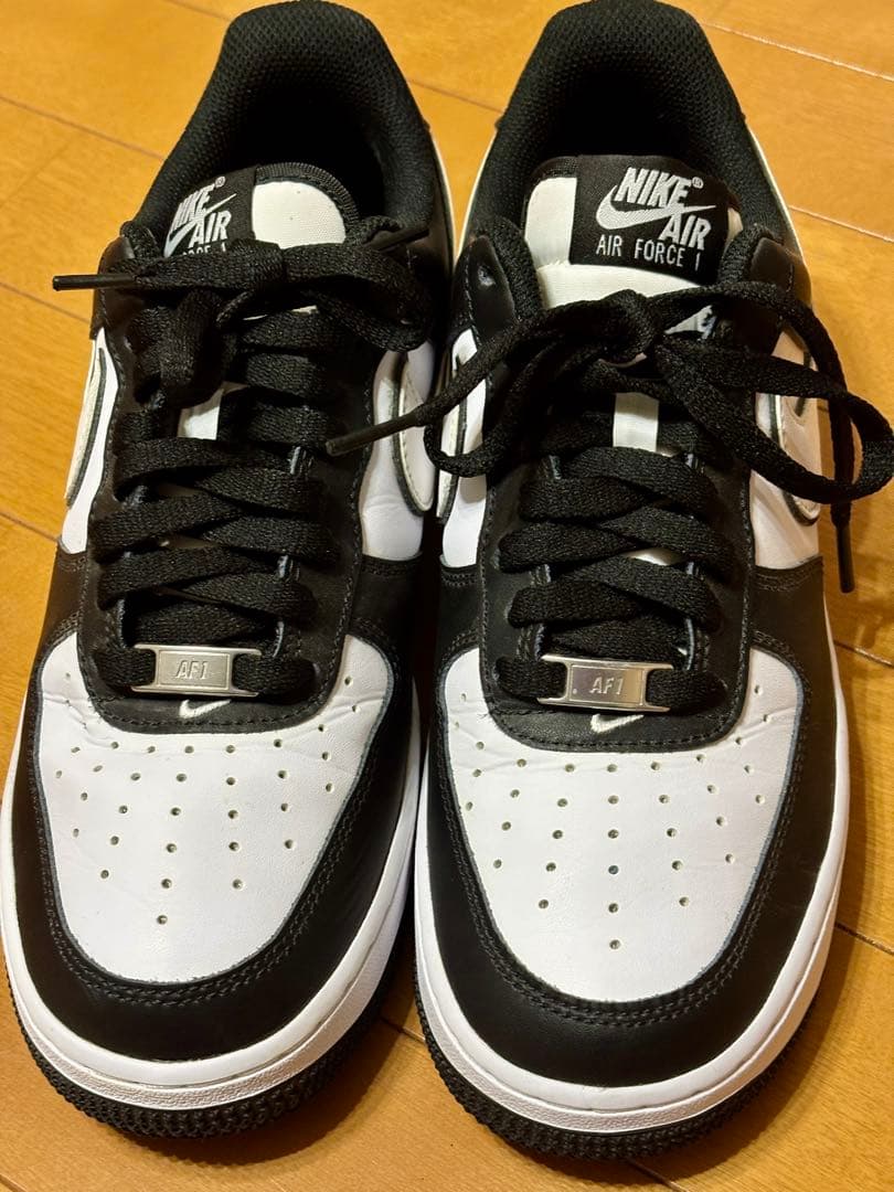 美品　ナイキ　エアフォース1 パンダ　 DV0788-001 26㎝