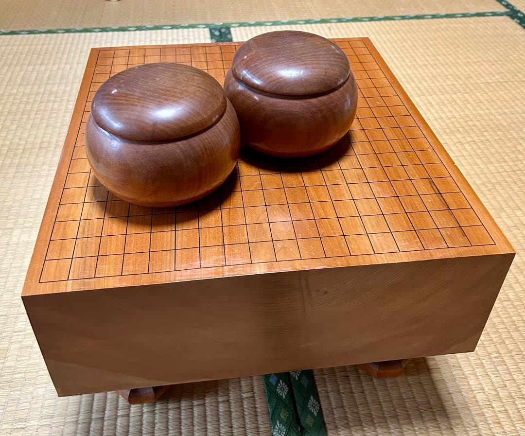 天然木製囲碁盤セット（本寸・19路盤）