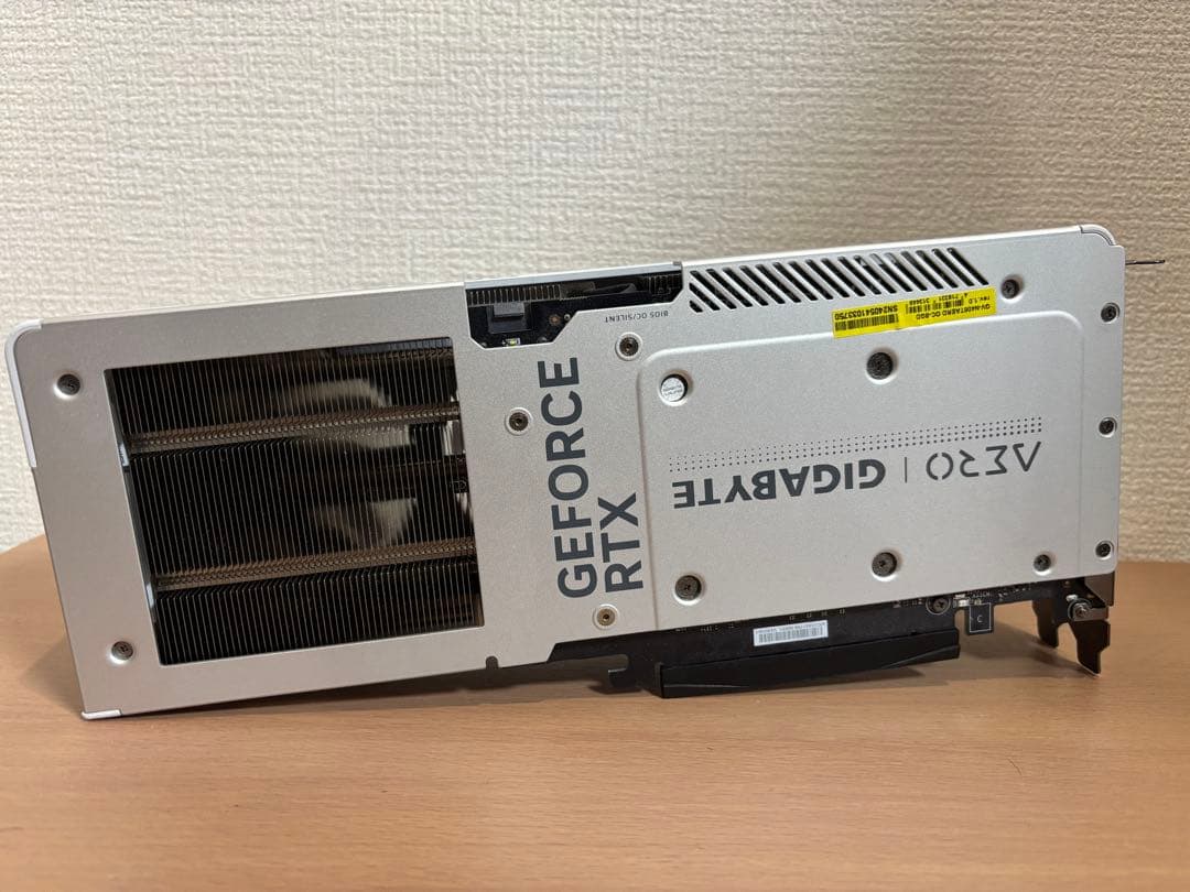 グラフィックボード・グラボ・ビデオカード GIGABYTE GEFORCE RTX 4060 Ti AERO OC 8G