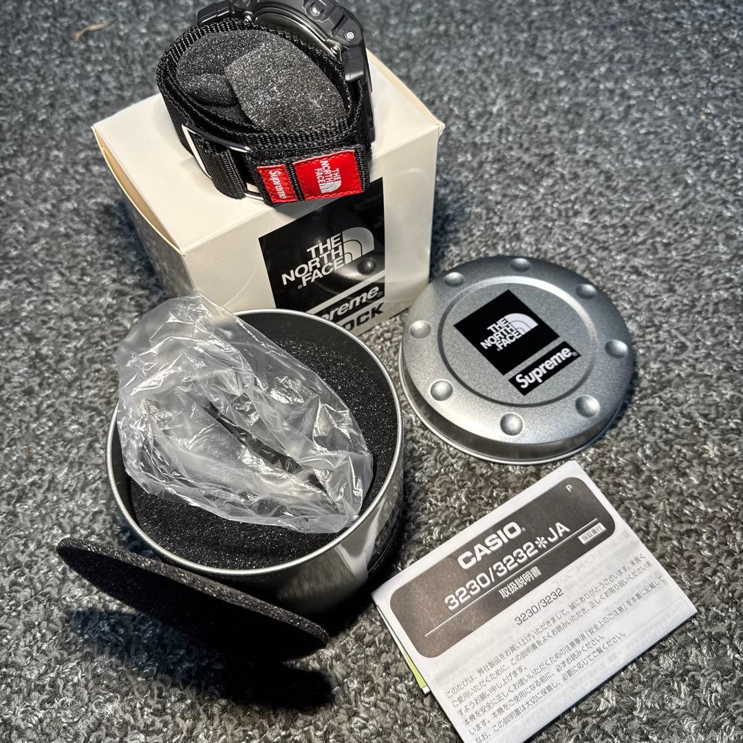 新品 未使用 supreme The North Faceコラボ G-SHOCK