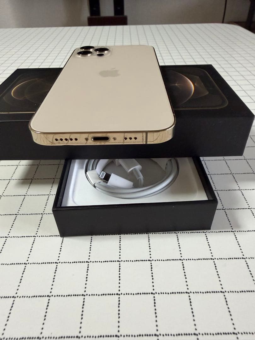 Apple iPhone 12 Pro ゴールド 本体