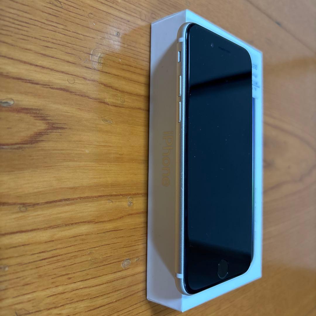 iPhone SE3 64GB SIMフリー