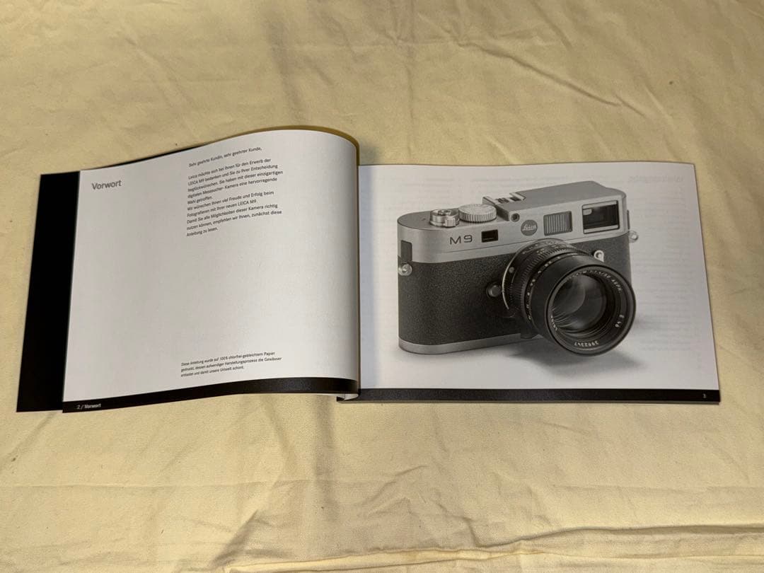 Leica M9 化粧箱（外箱と内箱）と英語版マニュアルのみ