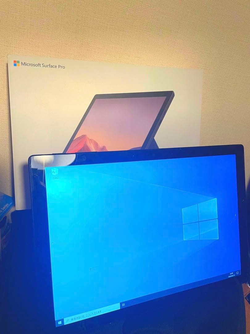 Microsoft Surface Pro7（起動確認済み.初期化済み）