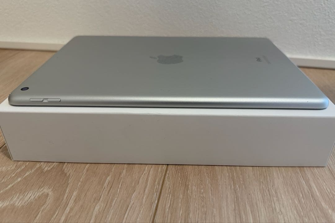 アップルiPad (第7世代)シルバー128GBWi-Fi