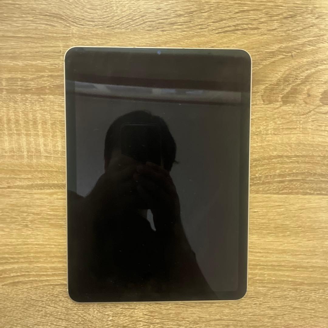 iPad Air 第5世代　11インチ　256GB シルバー 本体