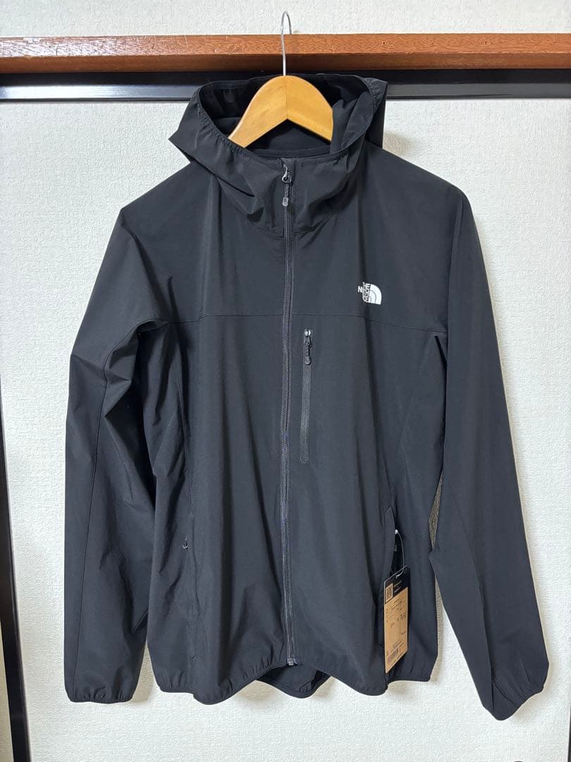 【新品タグ付き】ノースフェイス　マウンテンソフトシェルフーディ　M ブラック