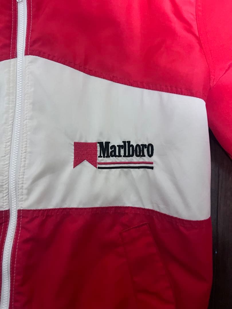 Marlboro マルボロナイロンジャケット