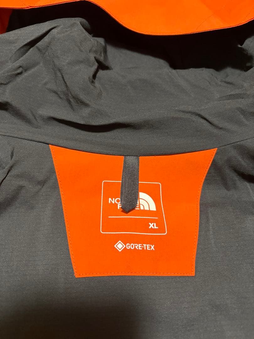 美品／ノースフェイス／NP61800／マウンテンジャケット／メンズXL／オレンジ