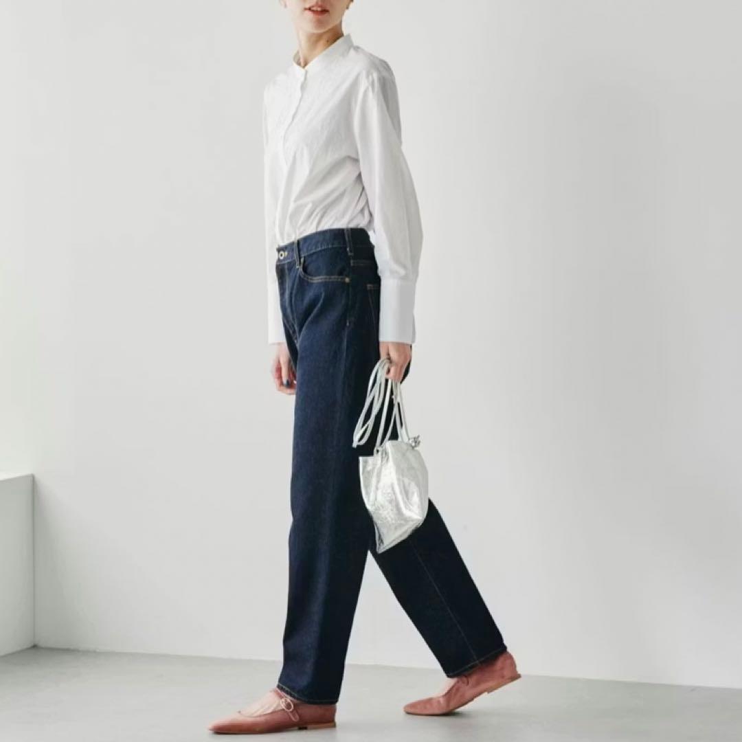 「カジュアルすぎない大人顔」新定番のテーパードデニム インディゴ Mサイズ