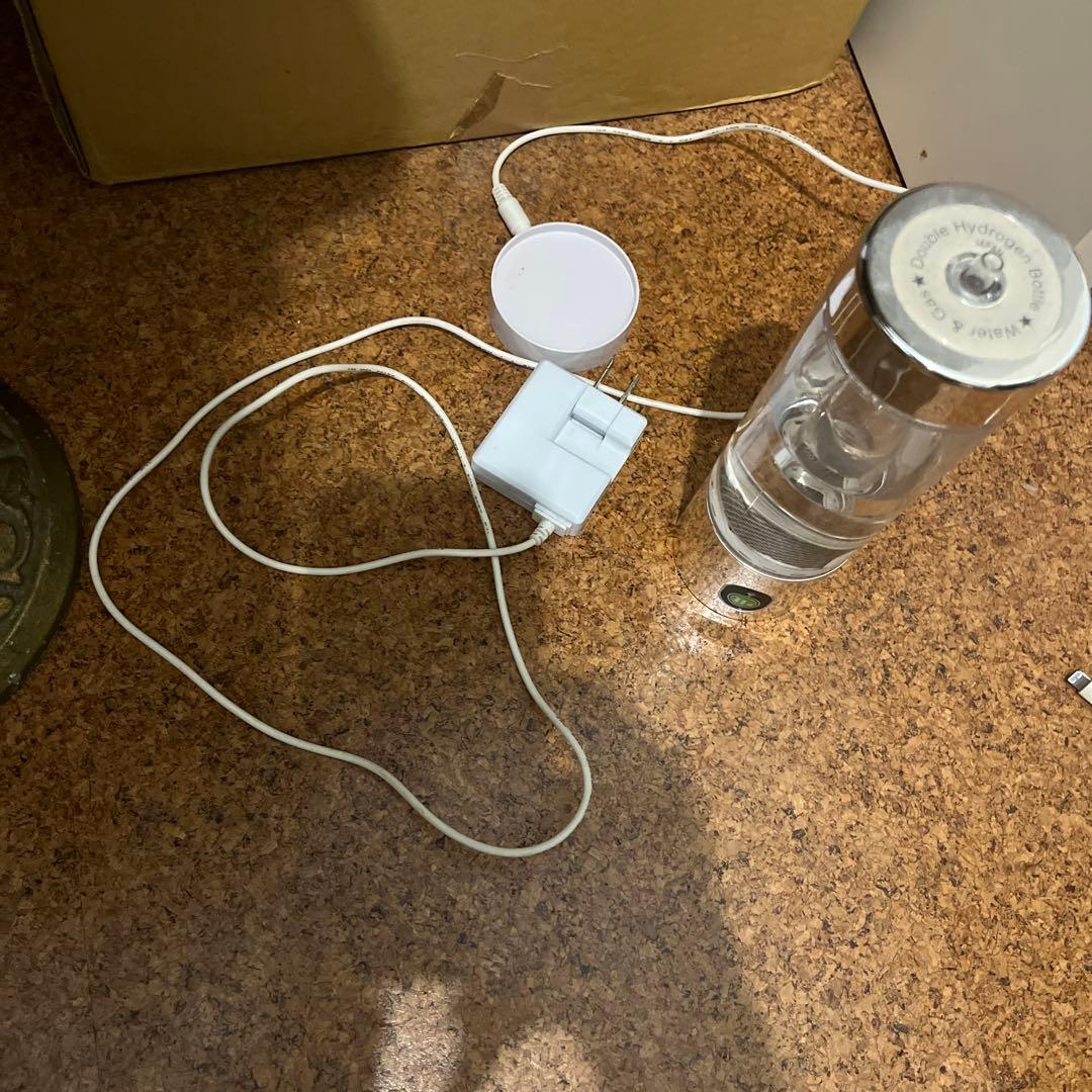 水素水生成器 ダブルハイドロジェンボトル