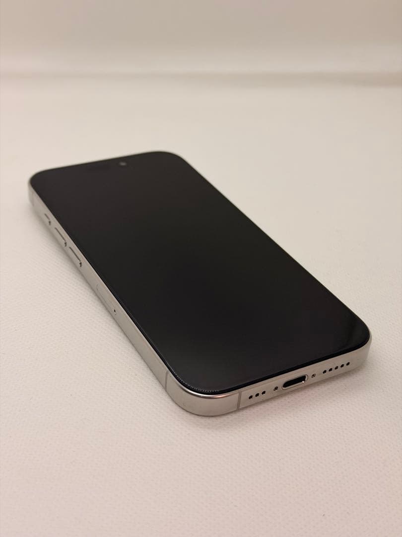 iPhone 15Pro 128GB チタニウムホワイト ジャンク 画面不良あり