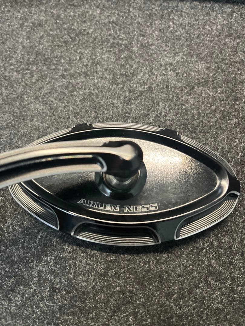 アレンネス　ARLEN NESS ブラック ミラー