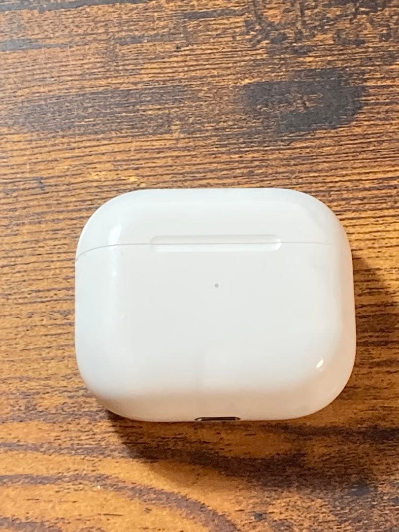 AirPods（第3世代） AirPods本体 ホワイト 充電ケース付き