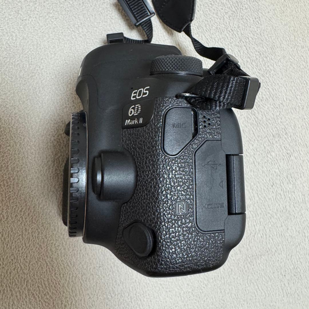 Canon EOS 6D Mark II ボディ Mark2