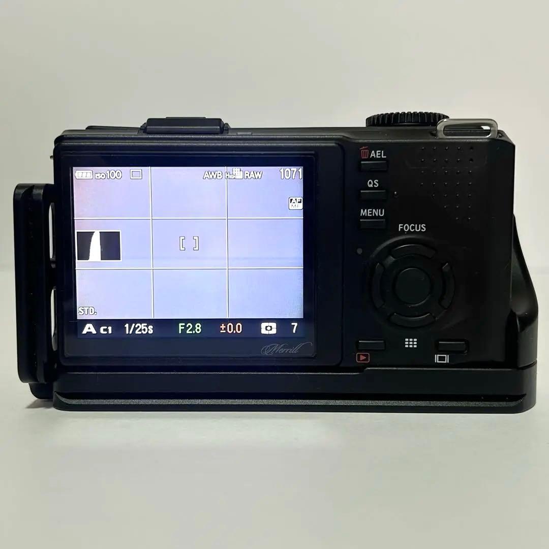 デジタルカメラ SIGMA DP1 Merrill