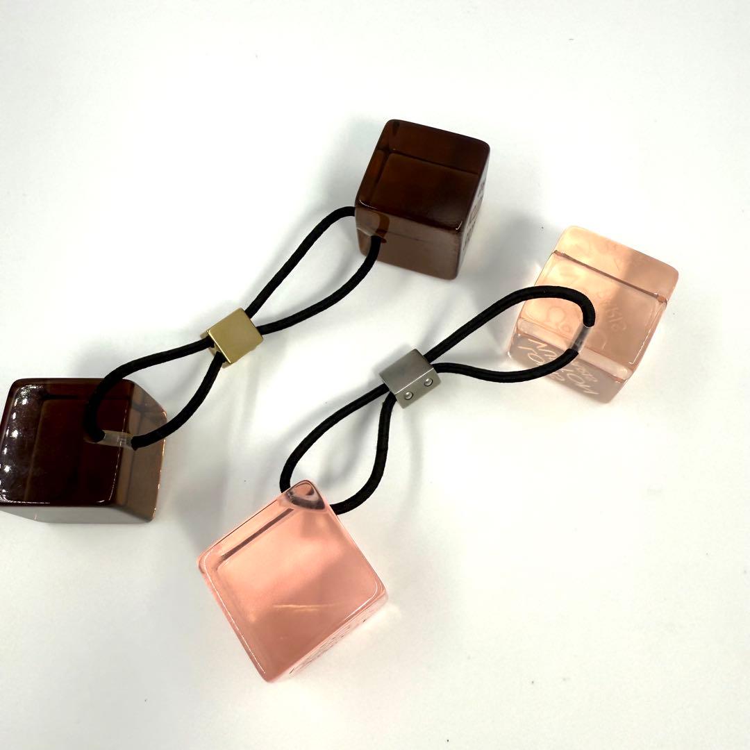 LOUIS VUITTON ルイ・ヴィトン　ヘアゴム 2個セット　ポーチ付き