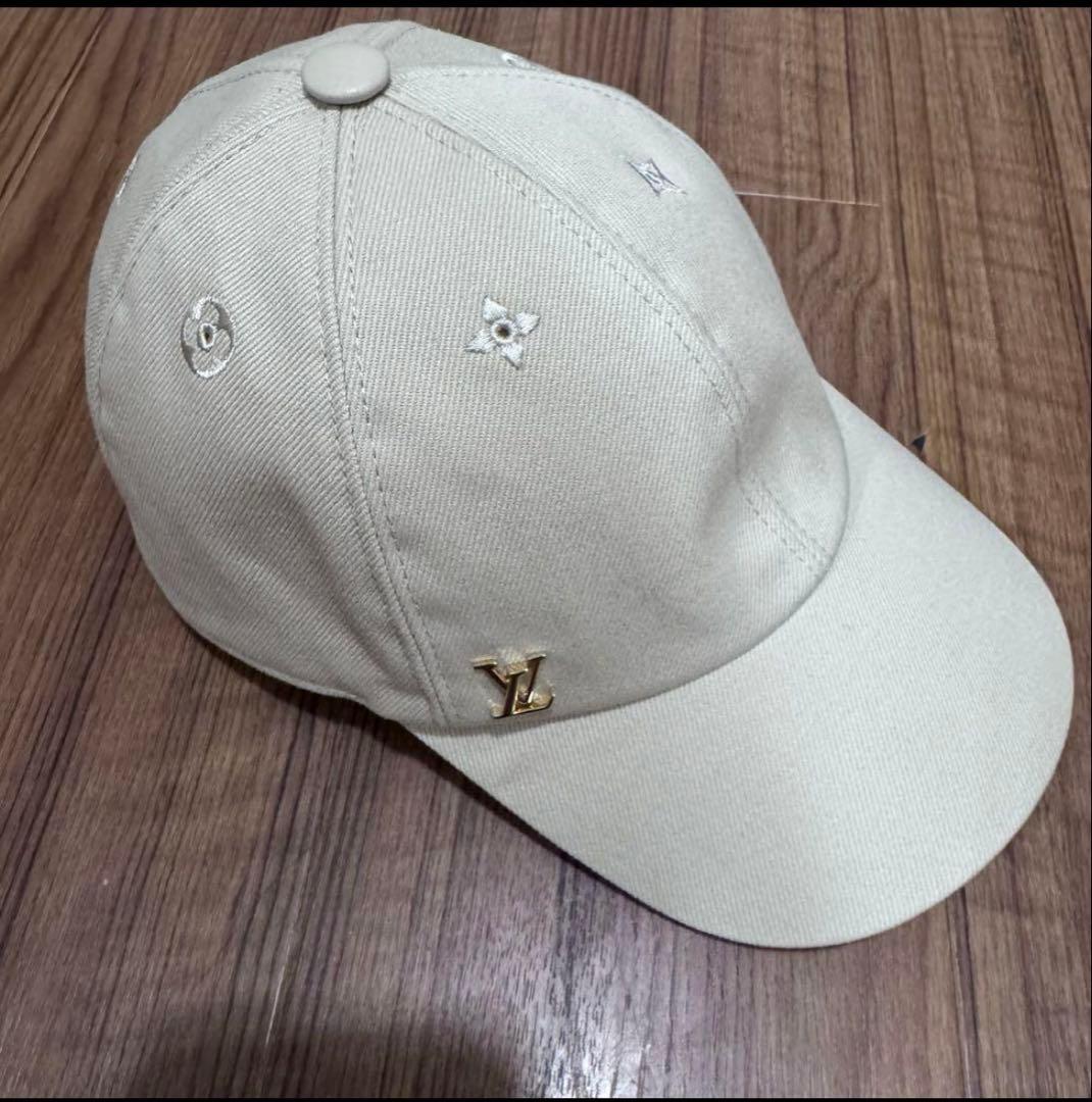Louis Vuitton ベージュキャップ