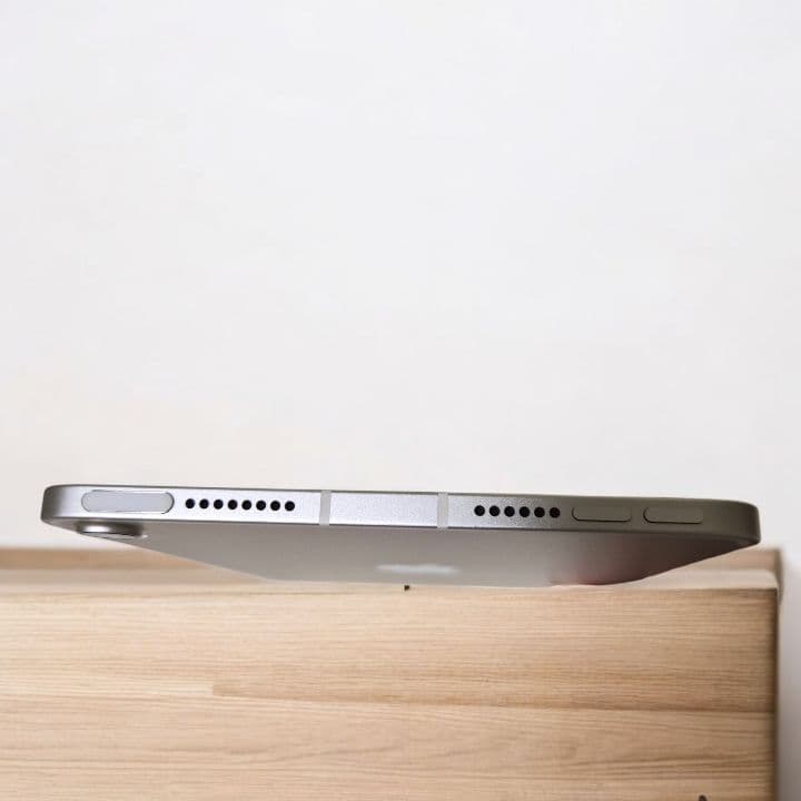 iPad mini 第6世代 64GB Wi-Fi+Cellularスターライト