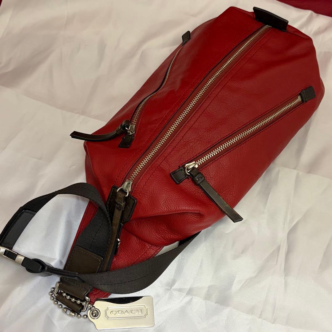 COACH トンプソン ボディバッグ レッドレザー希少カラー！