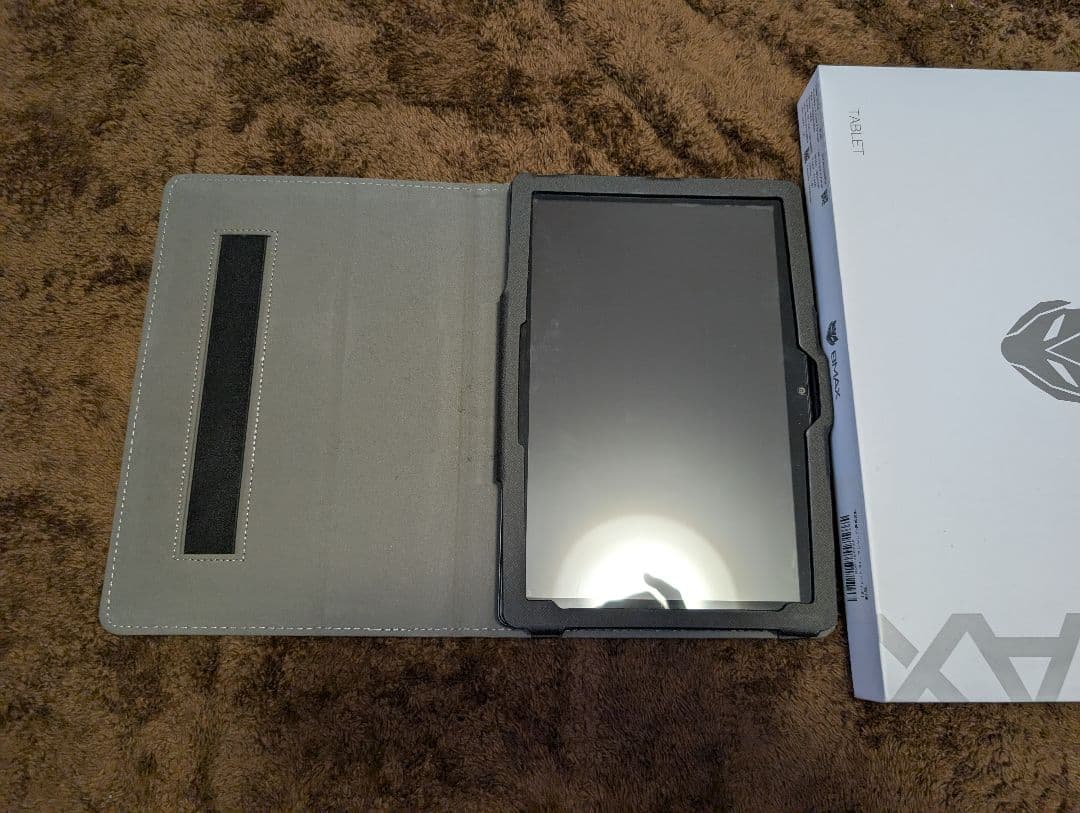 BMAX MaxPad I11 Plusタブレット(ケース付き)