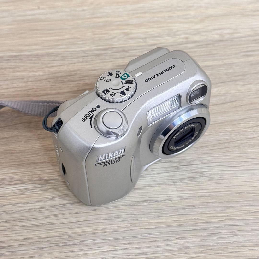 Nikon COOLPIX 2100 デジタルカメラ