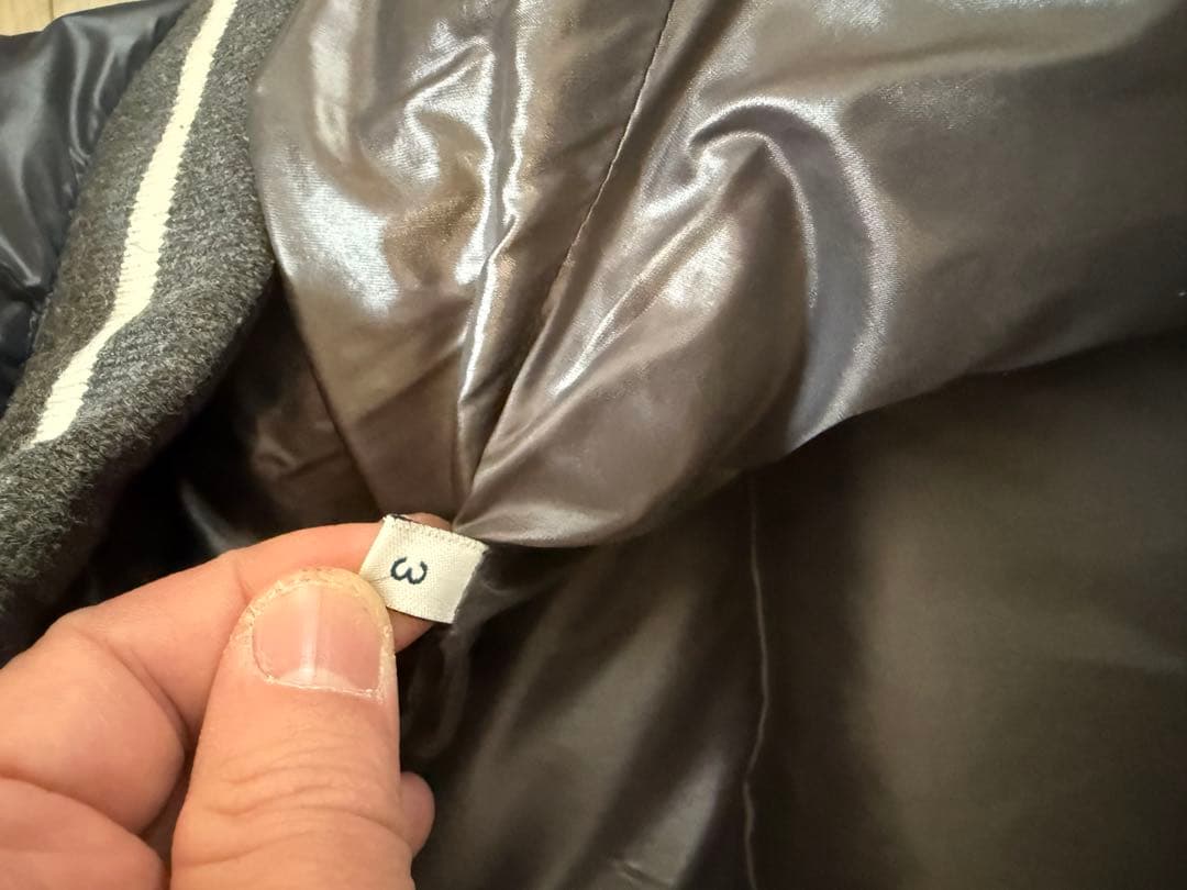 美品！モンクレールのダウンジャケット　MONCLER